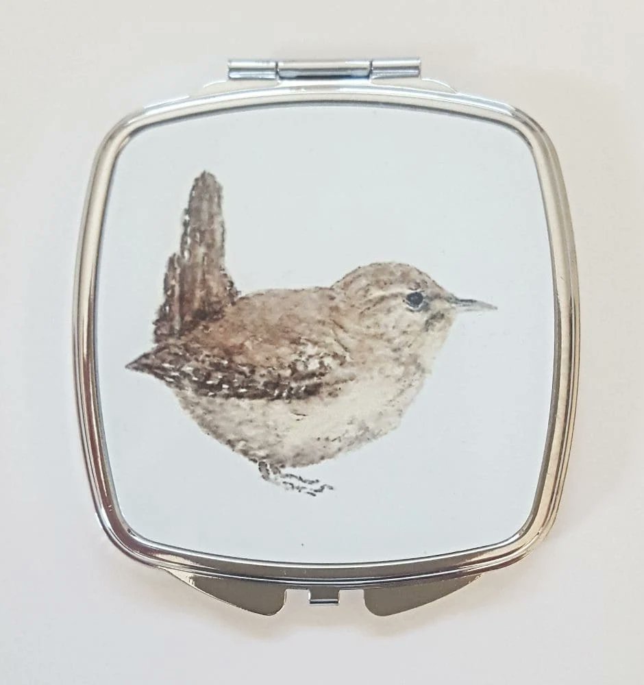 These mirror compacts are so useful and this one features lovely artwork from <a href="/kblacey/">Kay Lacey Watercolours</a>  thebritishcrafthouse.co.uk/product/mirror… #CGArtisans #giftidea