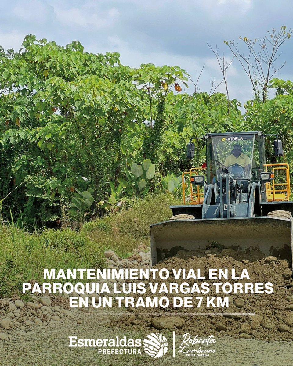 #Vialidad 🚧 | ¡Seguimos mejorando las vías rurales!
Avanzamos con los trabajos de reconformación del camino vecinal Angostura - Playa de Oro, jurisdicción del cantón Eloy Alfaro.

#RobertaSíCumple
#LosBuenosSomosMás