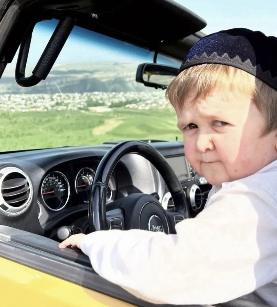 JHoleCreates's tweet photo. Get in loser, new Algorand roadmap dropping this month! https://t.co/rSNlIVUauP