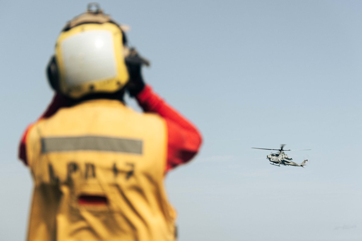 22nd_MEU's tweet image. Cobras on Deck
@USMC with #22dMEUSOC and @USNavy with the #USSSanAntonio, conduct AH-1Z Cobra flight operations during COMPTUEX, while underway in the Atlantic Ocean. COMPTUEX, refines tactics, techniques, and procedures to enhance readiness and lethality as a unified team.