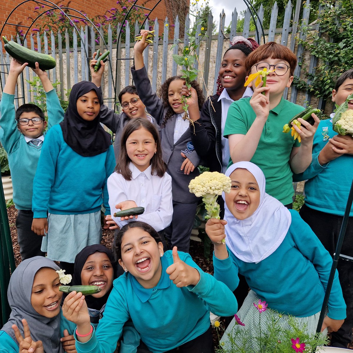Dr Smith (@csmitharktindal) on Twitter photo Happy gardeners with a bumper harvest today <a href="/arktindal/">Ark Tindal</a> Looking forward to seeing what Miss Rani cooks up with these tomorrow! #TeamTindal #Forktoplate #GardeningClub @RHSSchools <a href="/SAfoodforlife/">Food for Life</a> <a href="/The_RHS/">The RHS</a> <a href="/EcoSchools/">Eco-Schools England</a> Happy gardeners with a bumper harvest today <a href="/arktindal/">Ark Tindal</a> Looking forward to seeing what Miss Rani cooks up with these tomorrow! #TeamTindal #Forktoplate #GardeningClub @RHSSchools <a href="/SAfoodforlife/">Food for Life</a> <a href="/The_RHS/">The RHS</a> <a href="/EcoSchools/">Eco-Schools England</a>