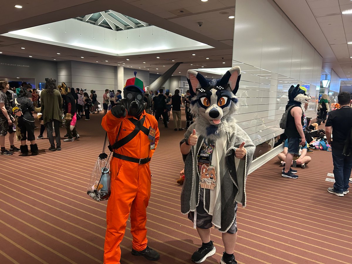 Tullow7's tweet image. Thank you @ArkeanThe for making me smile #anthrocon2025
Now back to the company