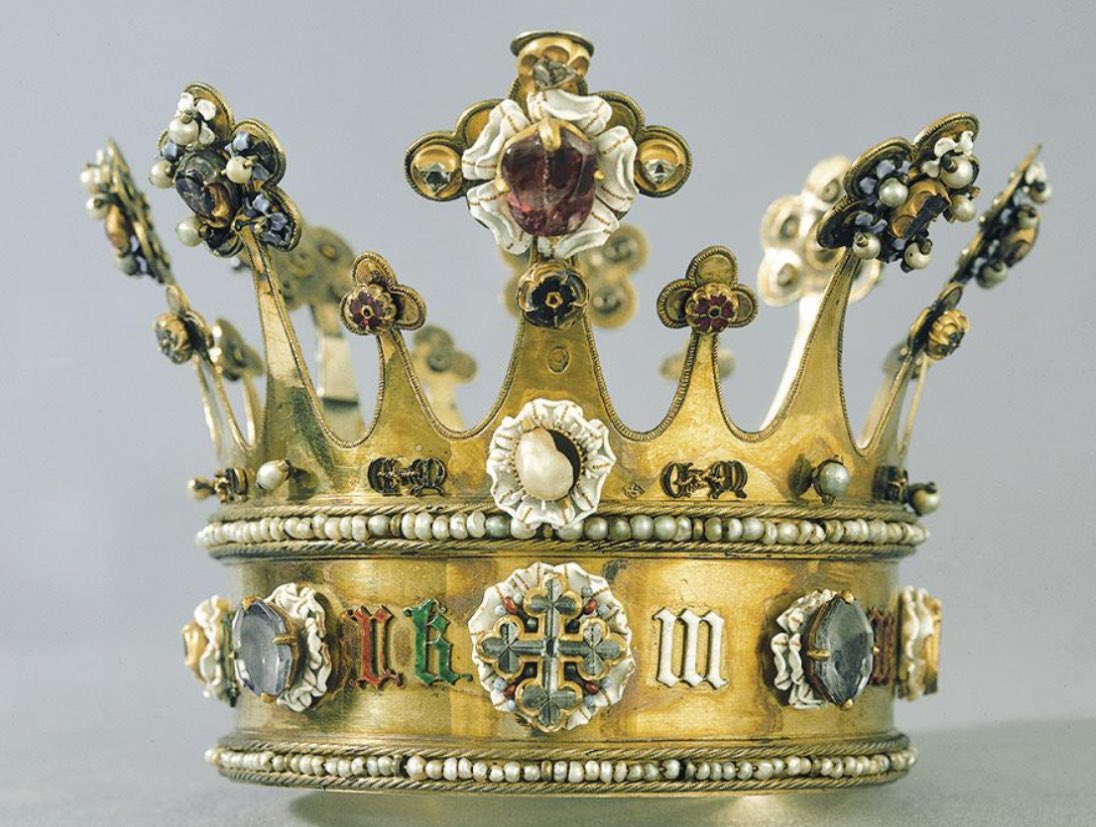 EmmaLCahill's tweet image. Stay tuned! 👑

#ParallelLives every Thursday in @TudorsDynasty