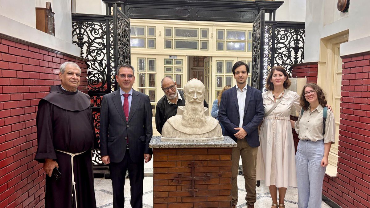 maltaincairo's tweet photo. Amb. Pace visited Our Lady of Assumption church in #Muski, hosting one of the most extensive archives of the Holy Land in the #MiddleEast. The church contains a commemorative plaque to Queen Victoria by the #Maltese community of #Cairo. Thanks to Fr. William Faltas for the tour. https://t.co/FiT741VxKa