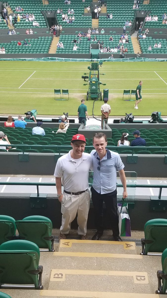 g_frank6's tweet image. I understand why the AELTC decided to play on middle Sunday.
But I miss the old Manic Monday at @Wimbledon. It was truly the best day in tennis. 8 men’s matches. 8 women’s matches. Nonstop action.
Went to the penultimate one in 2019 w/ my brother on Court 1. Magical experience.