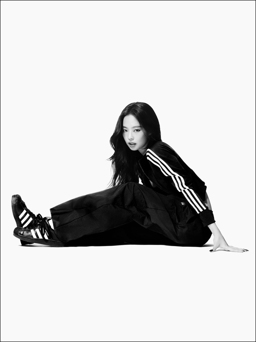 wuvrubyjane's tweet photo. 제니 아디다스 캠페인 떳다 https://t.co/ljGSUS4DZj