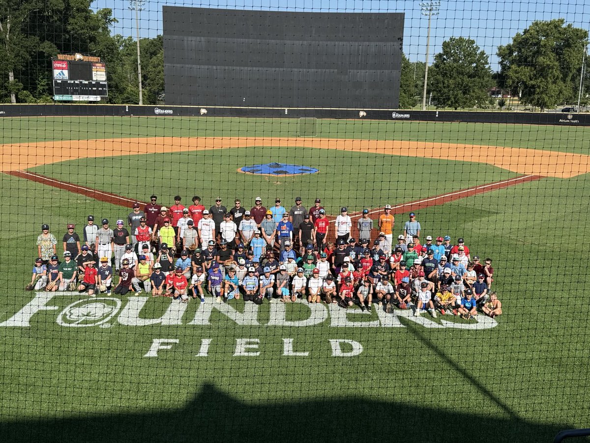 WinthropBSB's tweet image. Kicking off Monday morning with a week of camp. Great turnout!
