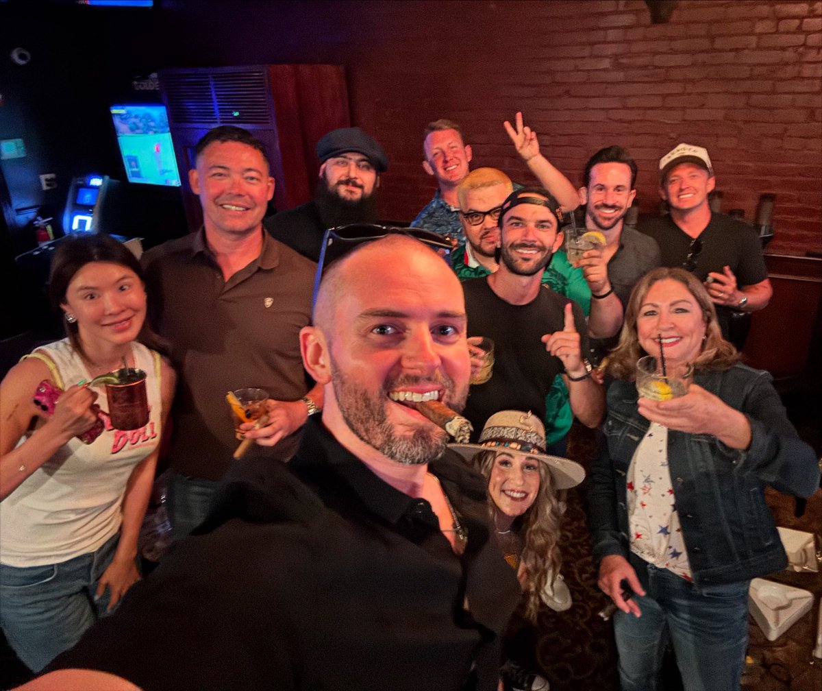 MaxPriestley's tweet image. Cigar night with some patriots 🍺🇺🇸🫡