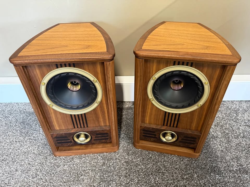 ExpressiveAudio's tweet image. Check out our Sale page, where we have #ExDemo and #SecondHand #HiFi and #HomeCinema products at unique discounted prices, including a @RegaResearch Planar 8 #turntable and some @FyneAudio Five #loudspeakers: zurl.co/hoAUU
#HiFiDeals #Audio #Audiophile #Music