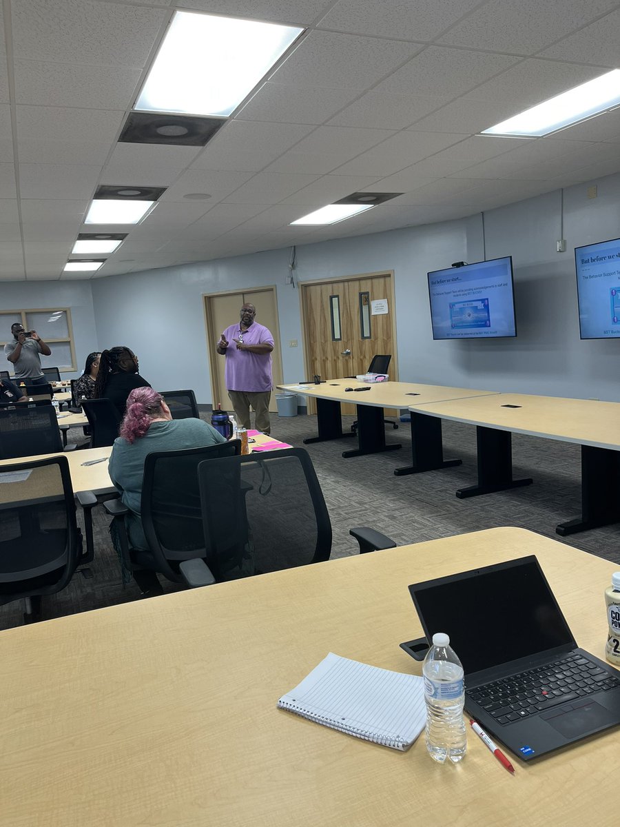 Mar_AdamsPPS's tweet image. #happeningnow
The #PPS Behavior Support Team is leading the way at the VTSS/PBIS Summer Academy! A space for admin & PBIS coaches to learn, grow, and get ready to lead positive change this fall. This is the place to be!
@PortsVASchools
@JJones_PPS
