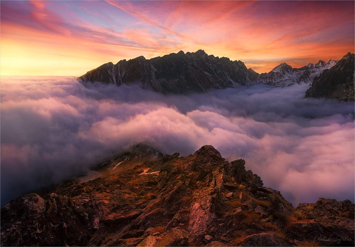 Morze mgieł w Dolinie Mięguszowieckiej

Fot. Piotr Czerski Fotografia