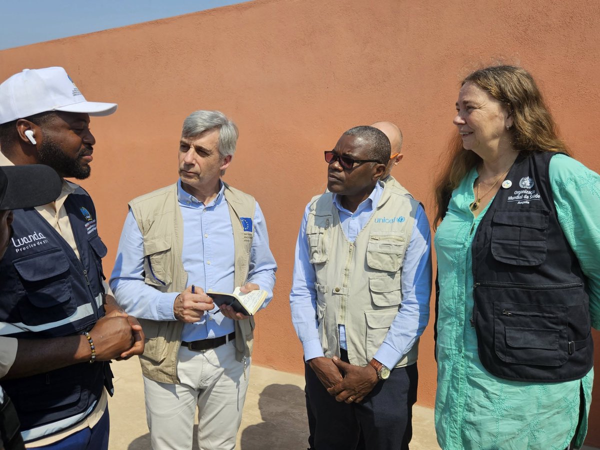 AngolaOms's tweet image. We thank Pablo Torrealba, Head of #ECHO for Southern Africa and the Indian Ocean, for visiting #Angola and witnessing the cholera and nutrition response in Samba municipality. Together, we save lives and strengthen public health!
@ECHO_CESAfrica @UNICEF_Angola @UEemAngola