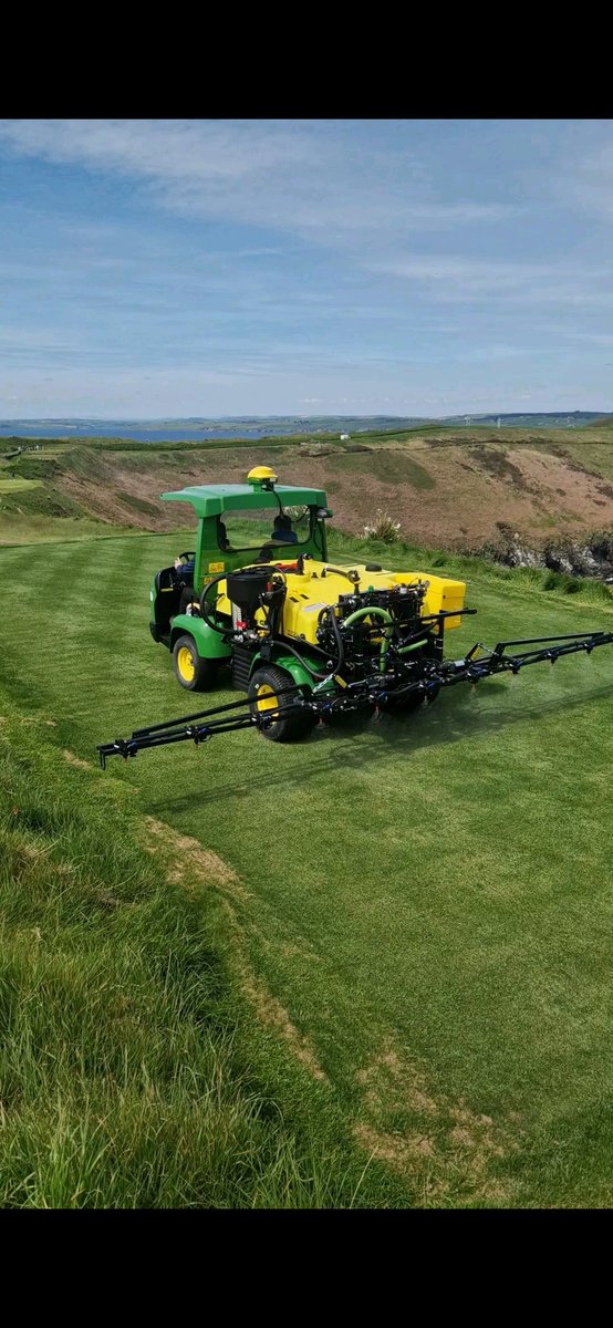 weldon_08's tweet image. Our service department team are putting the final touches to the GPS sprayers. One was delivered, and two more are going out this week. 
Precision technology, Auto Steering, GPS RTK guidance, and independent nozzle control.