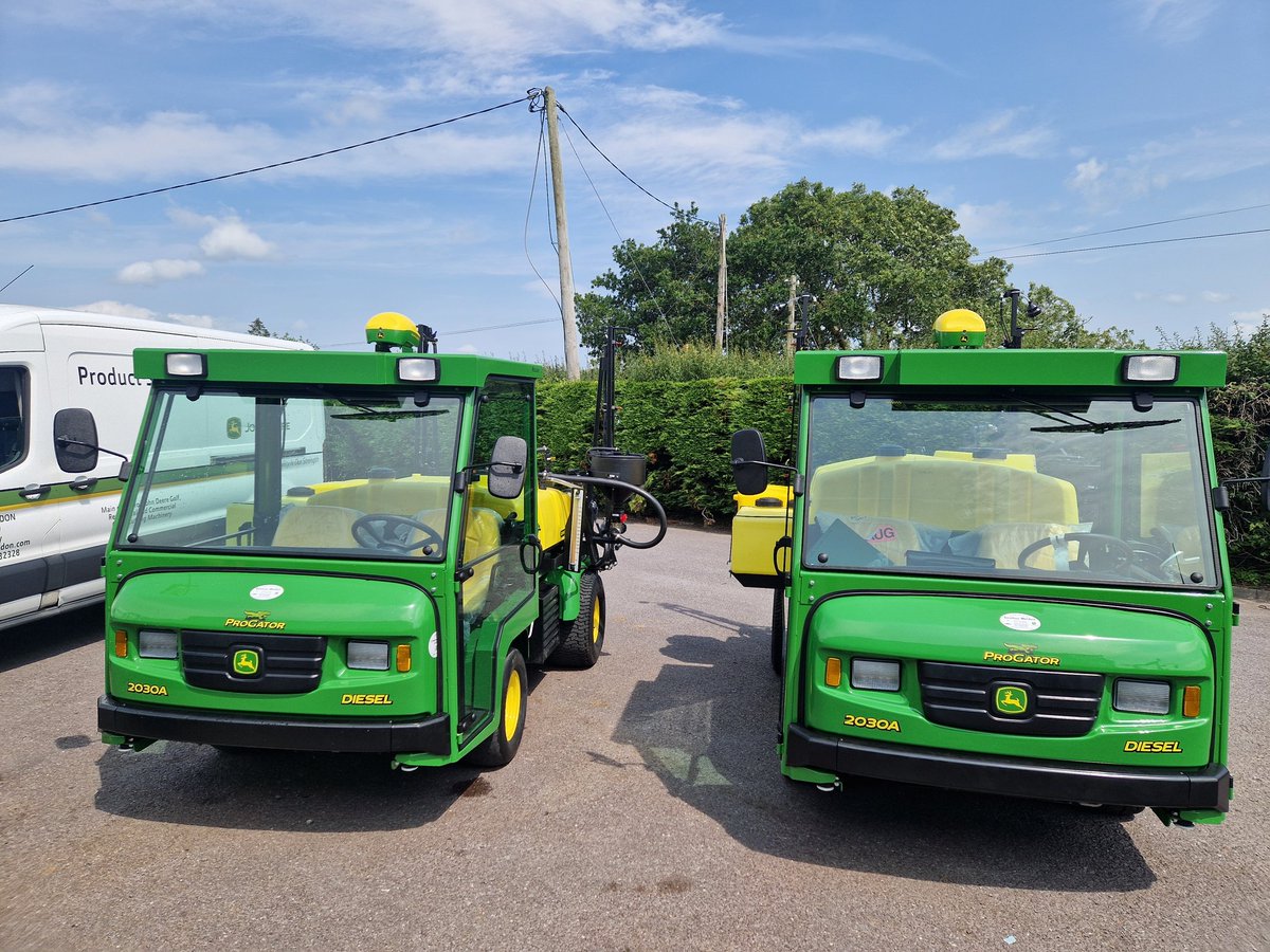 weldon_08's tweet image. Our service department team are putting the final touches to the GPS sprayers. One was delivered, and two more are going out this week. 
Precision technology, Auto Steering, GPS RTK guidance, and independent nozzle control.