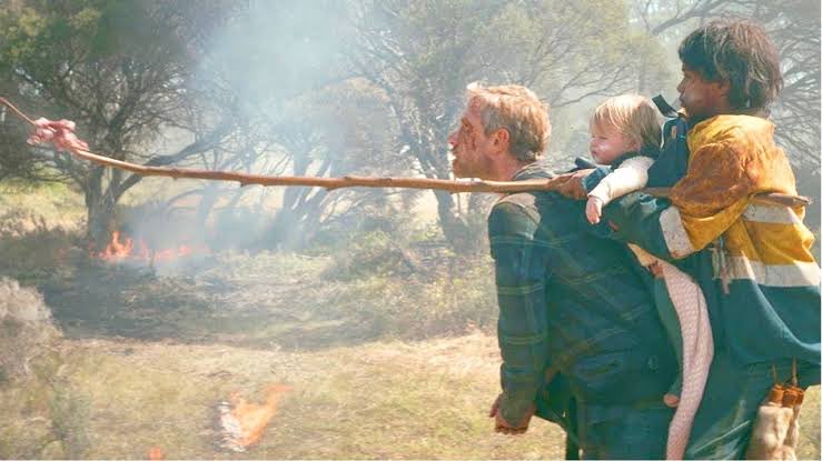 พ่อรู้ตัวว่าจะเป็นเป็นซอมบี้เลย เลยเอาลูกกระเตงหลัง แล้วใช้เหยื่อล่อ เพื่อให้ตัวเอง พาลูกหนีได้แม้ตัวเองกลายเป็นซอมบี้ เป็น Short film ที่ถูกกล่าวถึง จน Remake ใหม่ในปี 2018 

ก็คือเคยเจอตอนคลาสเขียนบท แล้วจำได้ฝังใจมาก ว่าโคตรดี