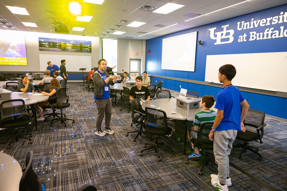 As #ArtificialIntelligence has transformed how we work and create, 23 tech-savvy teens from 14 local schools stepped into the future at the University at Buffalo’s inaugural “AI Experience at UB” program. 

Learn more: bit.ly/AIXatUB25 

#UBMgt #UBuffalo #AI