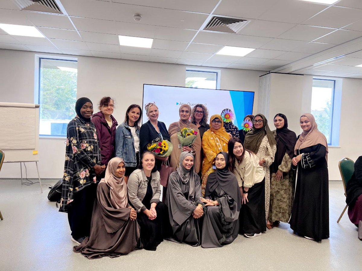 SBInterCentre's tweet image. 🎉 Great day at SBIC for our Next Steps event with New College Durham &amp;amp; EDT! Attendees got CV/job search advice, explored the TA Level 2 course, and celebrated our Teaching Assistant graduates. 🎓

📅 Next course date TBC.
#SBIC #CareerSupport #TeachingAssistant
