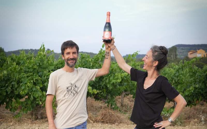 L’Agosarat 2006 de CavaGuilera rep medalla d’Or i 95 punts als Decanter World Wine Awards, situant-se entre els millors escumosos del món...
#cava #Guilera #cupatges #vicatala @cavaguilera

cupatges.elnacional.cat/tendencies-vi/…