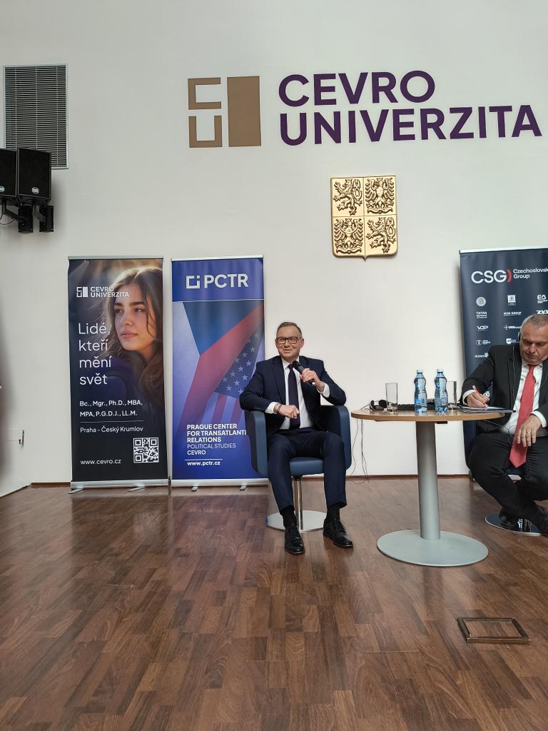 PCTR (@pctr_cevroinst) on Twitter photo Právě nyní na CEVRO - mimořádný host semináře PCTR <a href="/AndrzejDuda/">Andrzej Duda</a> <a href="/prezydentpl/">Kancelaria Prezydenta</a> v rozhovoru s Tomášem Pojarem. Právě nyní na CEVRO - mimořádný host semináře PCTR <a href="/AndrzejDuda/">Andrzej Duda</a> <a href="/prezydentpl/">Kancelaria Prezydenta</a> v rozhovoru s Tomášem Pojarem.