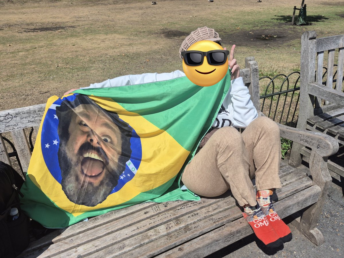 PeriInefavel tweet media