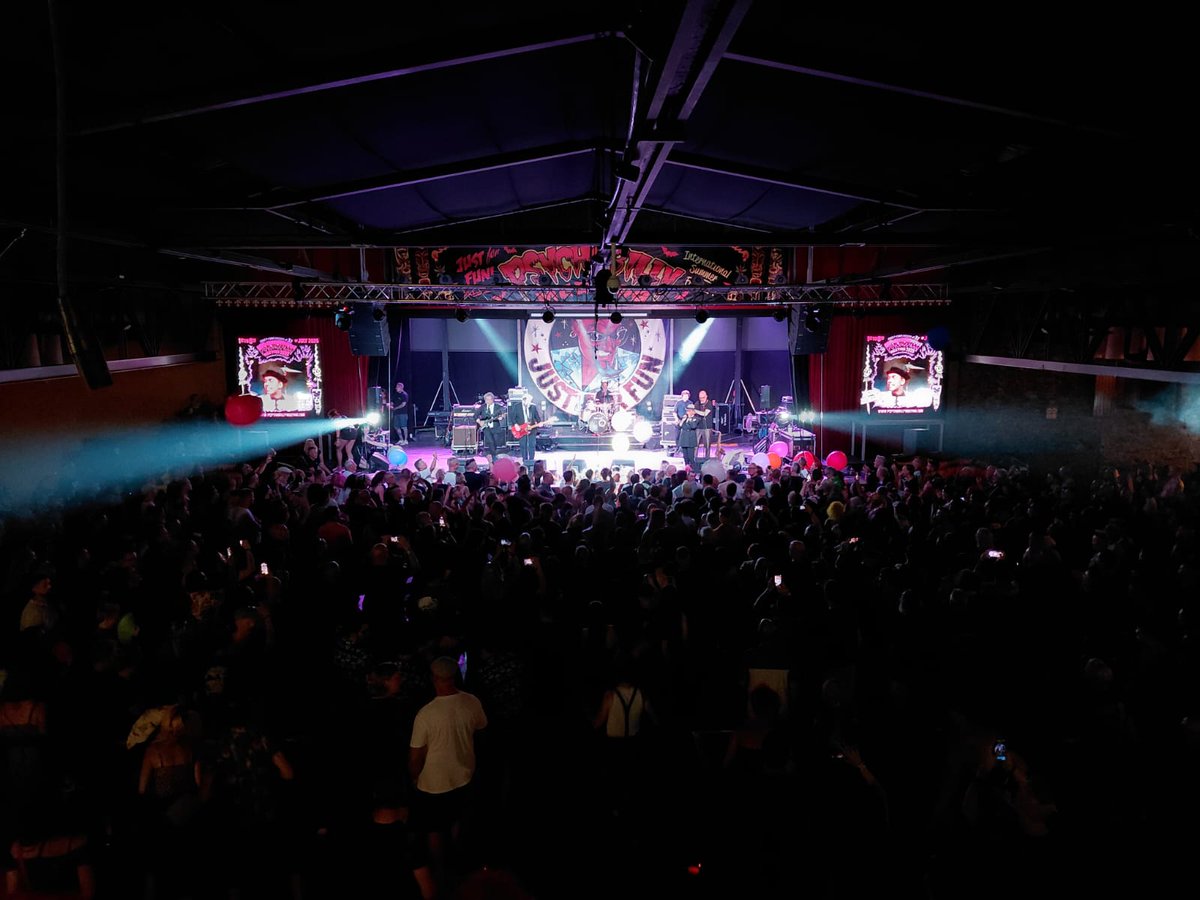 paulineblackOBE's tweet image. The Selecter had a great time in Spain over last weekend at Mondra & Roll Festival, Arrasate on Saturday and at Psychobilly Meeting Festival in Santa Susanna, nr Barcelona on Sunday.
Our thanks to all festival staff and fans who came to see us, we hope to be back very soon.