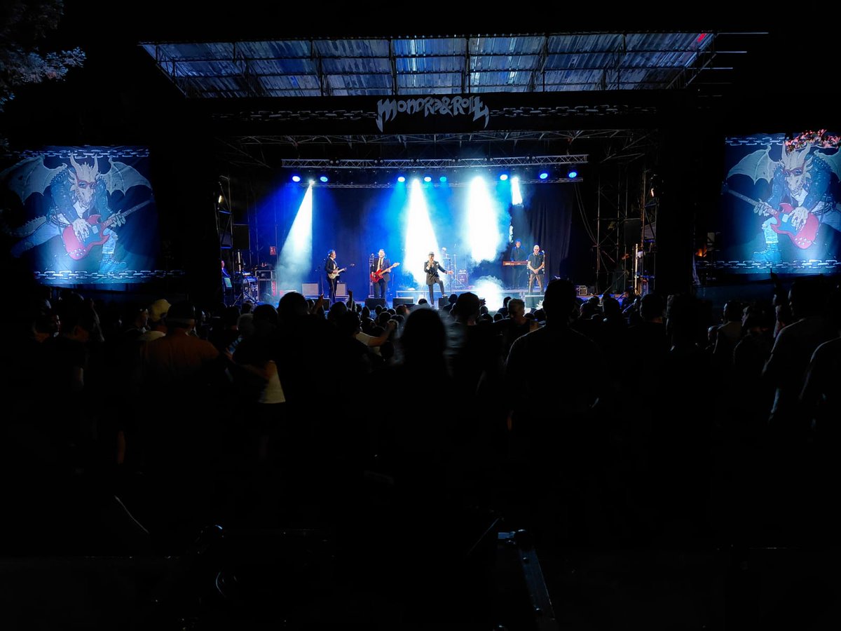 paulineblackOBE's tweet image. The Selecter had a great time in Spain over last weekend at Mondra & Roll Festival, Arrasate on Saturday and at Psychobilly Meeting Festival in Santa Susanna, nr Barcelona on Sunday.
Our thanks to all festival staff and fans who came to see us, we hope to be back very soon.
