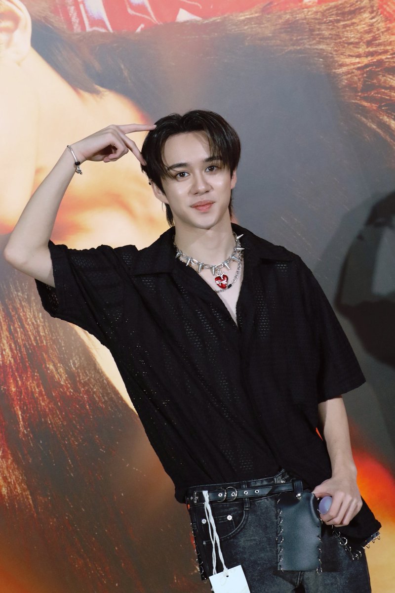 ZaaYaoi's tweet image. ไซบีเรียนจอมเฟรนลี่และหงส์ไทยคู่ใจของเขา 🤣🤣🤣
@bb_metas #BBMates

#Project_HOWLS @HOWLS_OFFICIAL