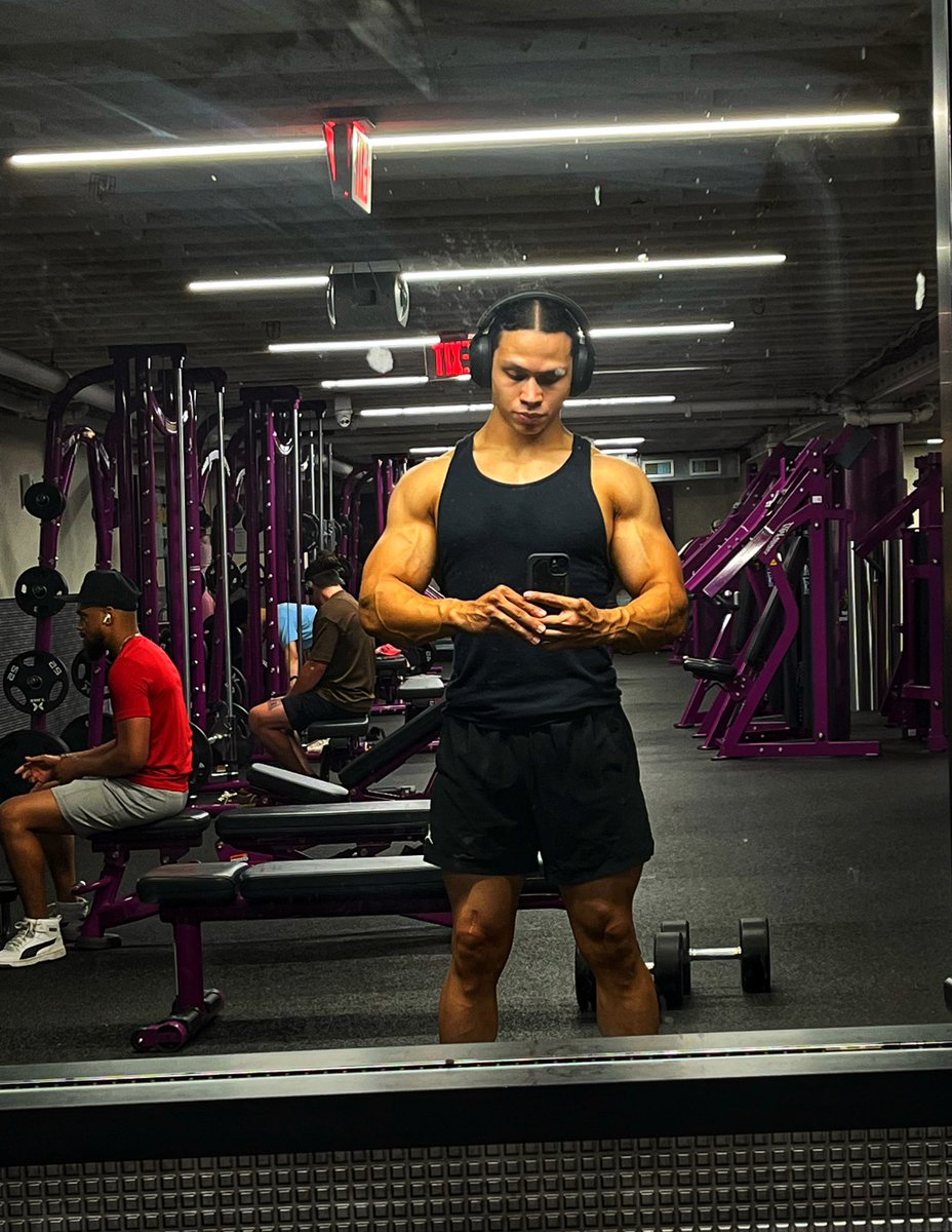 theJarielRivera's tweet image. 11 Weeks Out💪🏼💪🏼🙏🏼