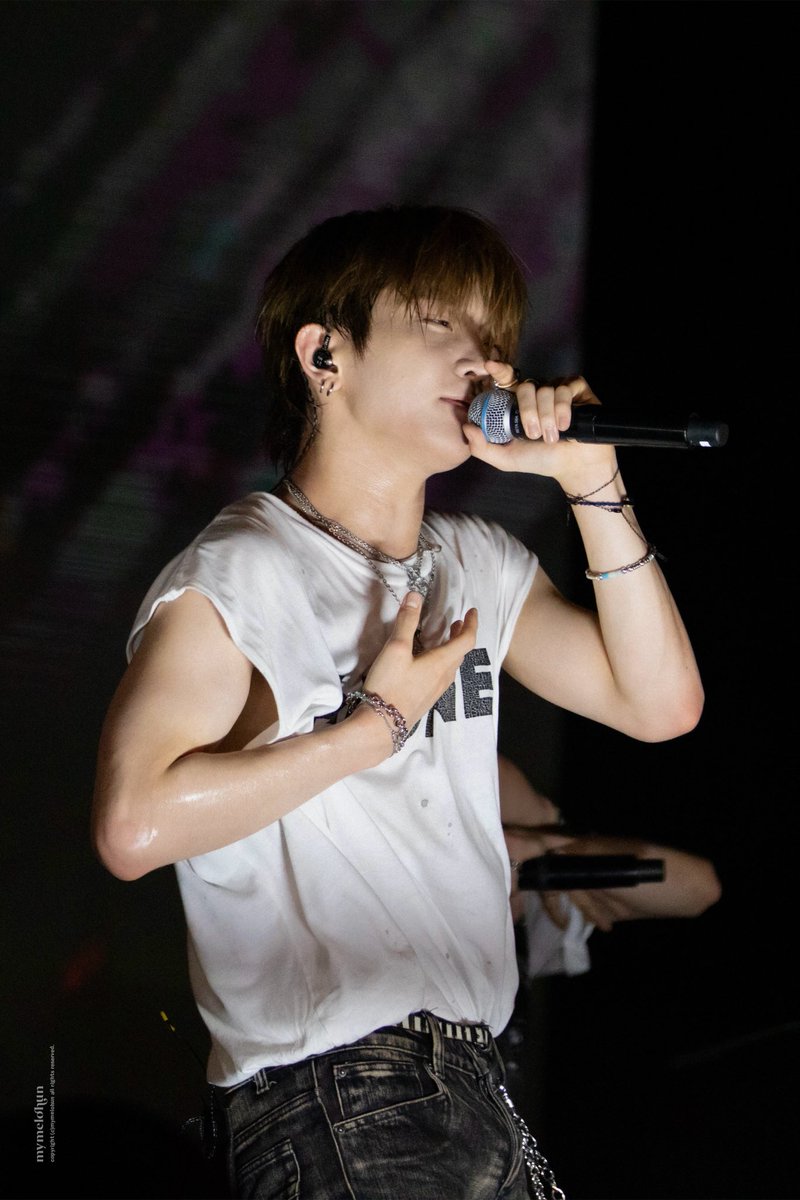 OMG TNX <a href="/TNX_Official/">TNX Official</a> <a href="/TNX_twt/">TNX</a> !!
JUNHYEOK, HWI, HYUNSOO, SUNGJUN! 
YOU ALL ARE ADULT NOW😱😱😱😱😱

Taehun is already adult from the start 😅

Sexy theme single/album next 2 or 3 years~😆

~~~\(*°*)/