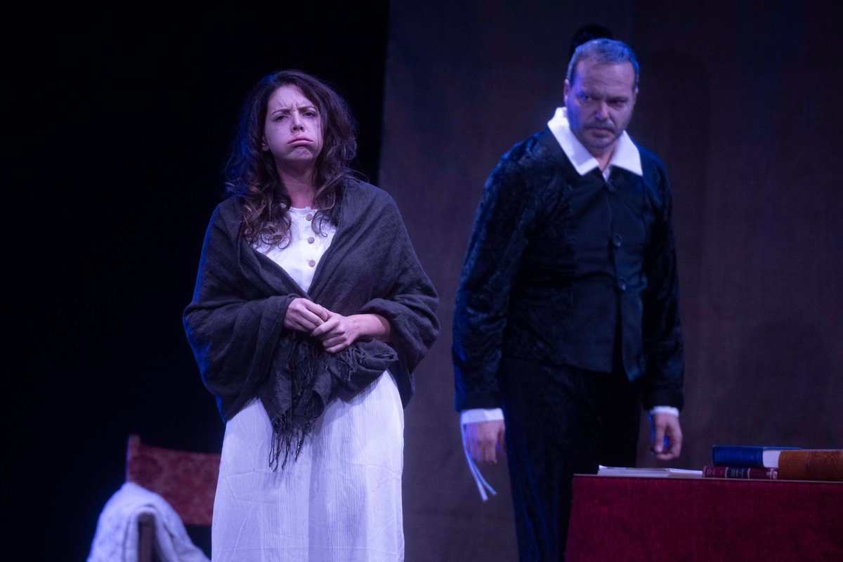 🎭 Último día de #ClásicosEnAlcalá:  

➡️ "Klavileño" nos hizo soñar con pirotecnia
➡️ "Diálogos de Oro" nos llevó por el teatro poético
➡️ "Navegando entre sueños y quimeras" nos llenó de emoción  
➡️ "Entre Marta y Lope" nos sumergió en una intensa relación 

 #SueñaLosClásicos