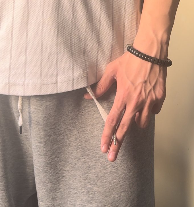 怎么这么容易就脸红了.#手控 #指奸