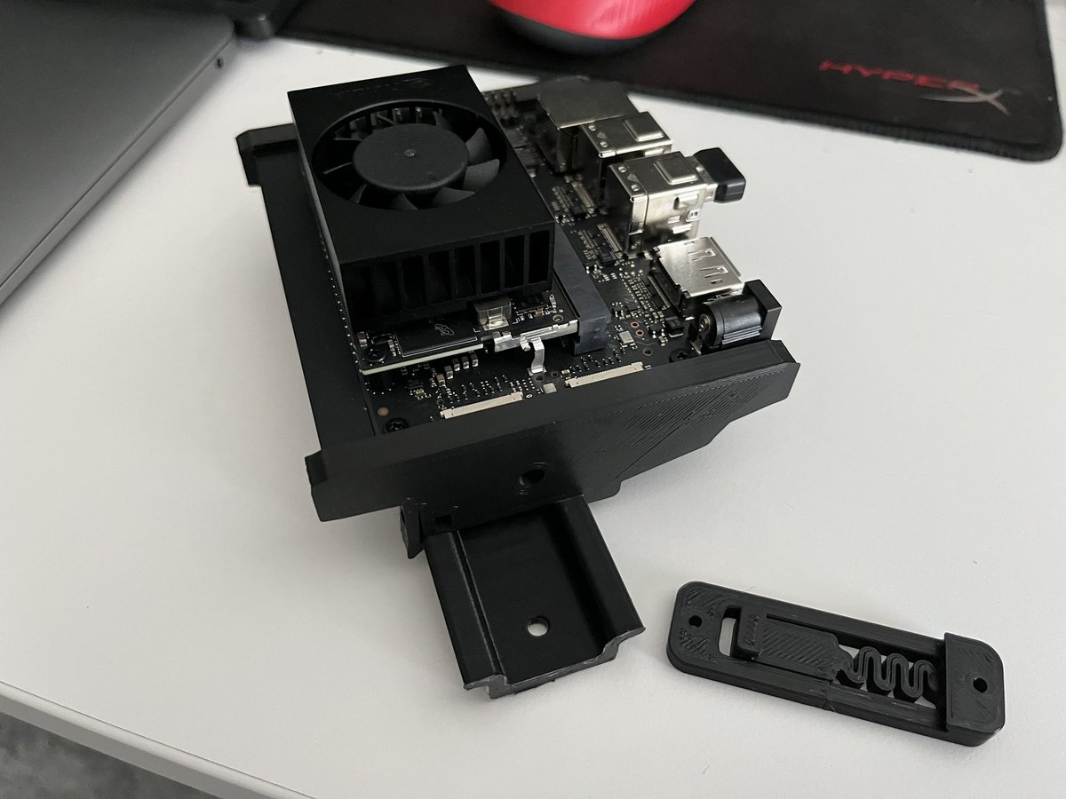 jonihietala's tweet image. Experimenting with 3D printed din-rails for mounting hardware inside UAV fuselage. Very nice and clever system, however maybe not the best option for fixed wings. Adds weight and not necessarily the most vibration resistant. #3DPrinting #UAV #FixedWing