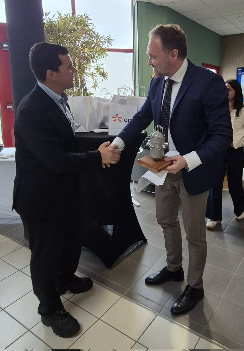 MarionLabatut's tweet image. Today @EDFofficiel had the great honor to welcome Commissioner for energy Dan Jørgensen at the #nuclear plant of @EDFCattenom, with CEO Bernard Fontana. Thanks to all Cattenom colleagues for organizing this visit and for crafting such a memorable gift. @EDF_EUAffairs