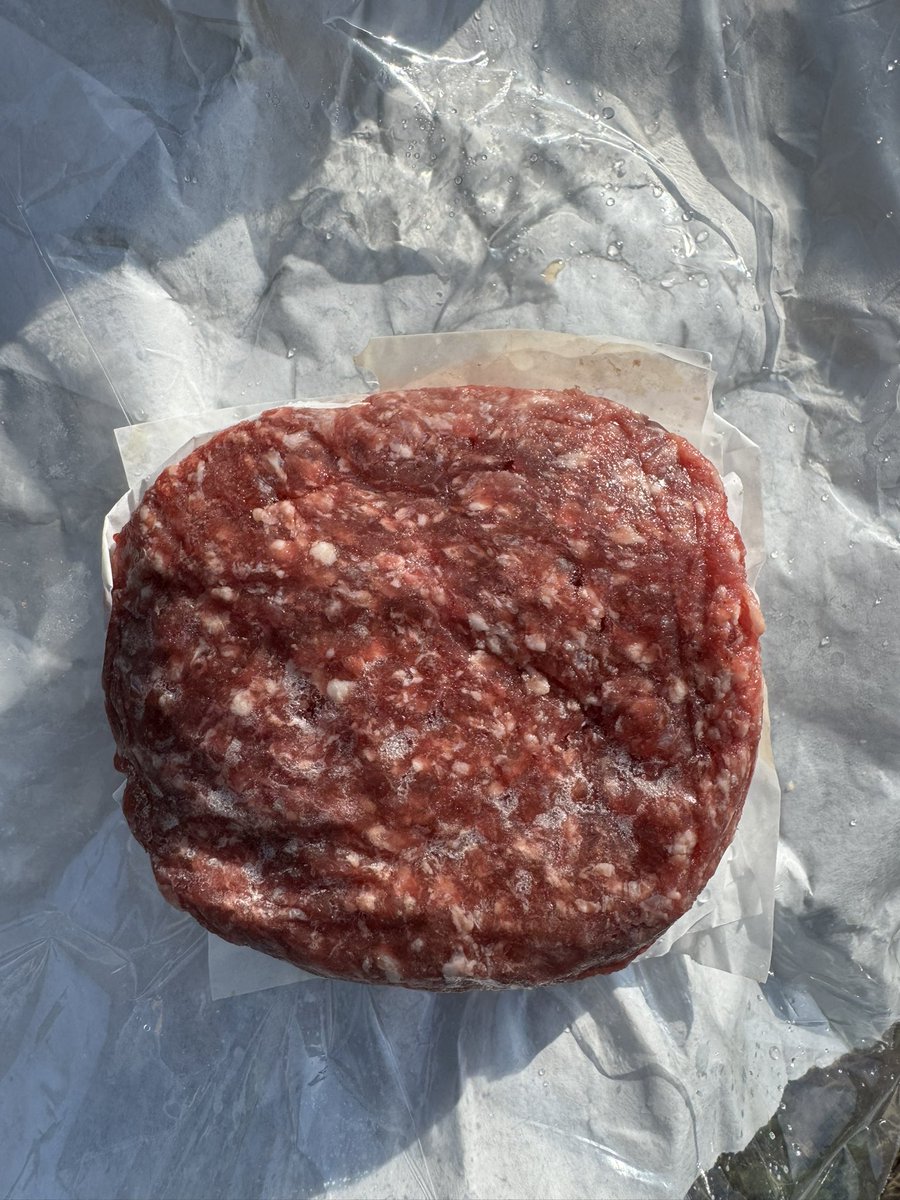 PasturePeaks's tweet image. 1/3 pound burger patties about to hit the site. If you want a good laugh checkout why A & Ws 1/3 pound burger failed to be McDonald’s quarter pounder