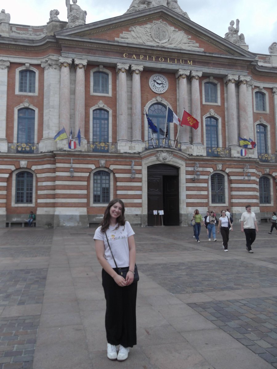 PurdueFoodSci's tweet image. This summer, Food Science student Gwen Brubaker got a taste of France during a study abroad experience at Purpan in Toulouse.
Gwen immersed herself in French culture while studying wine, beer, and cheese in the classroom, then bringing those lessons to life through hands-on labs.