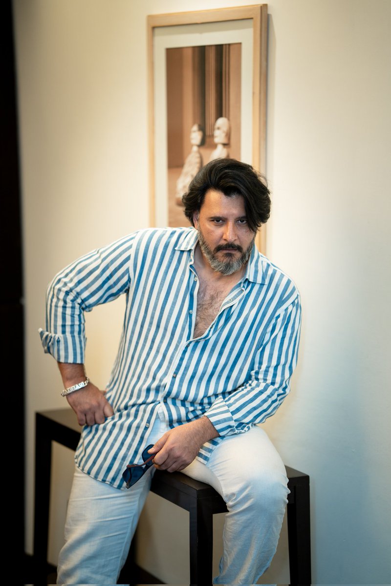 iamactorabbas (@actorabbas) on Twitter photo Cinema’s my canvas, Style’s just the signature 😎♥️
Photographer : @sinty_boy
Coordinated & executed by <a href="/ProRekha/">Rekha</a>
<a href="/RIAZtheboss/">RIAZ K AHMED</a>
<a href="/ParasRiazAhmed1/">Paras Riyaz</a>
<a href="/V4umedia_/">V4U Media</a>
#abbas #abbasali #abbasfans Cinema’s my canvas, Style’s just the signature 😎♥️
Photographer : @sinty_boy
Coordinated & executed by <a href="/ProRekha/">Rekha</a>
<a href="/RIAZtheboss/">RIAZ K AHMED</a>
<a href="/ParasRiazAhmed1/">Paras Riyaz</a>
<a href="/V4umedia_/">V4U Media</a>
#abbas #abbasali #abbasfans