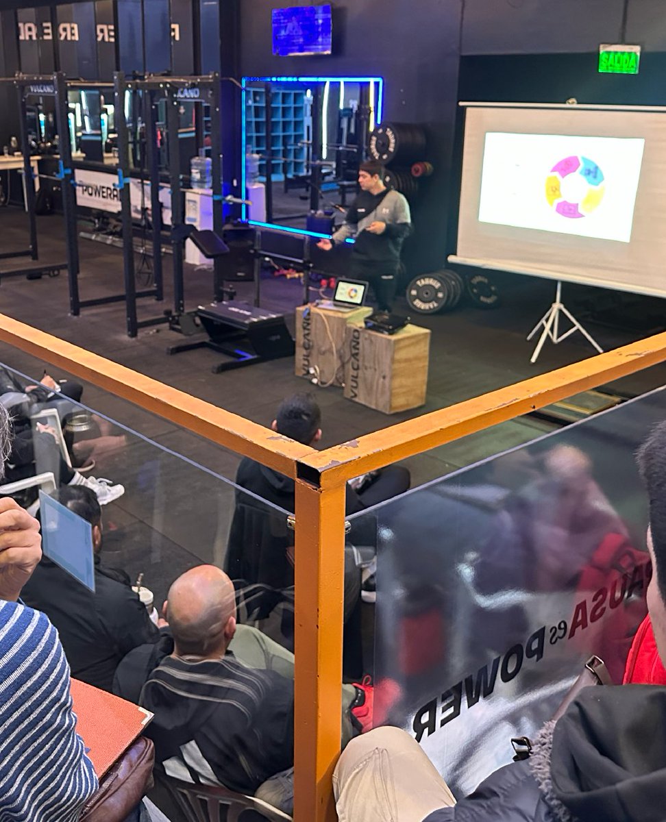 IVOLUTION ® tweet media