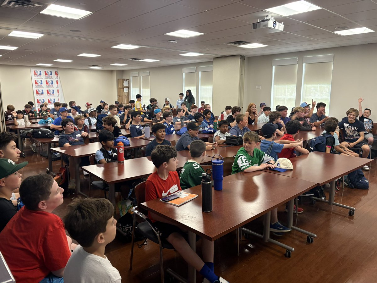 adamgiardino's tweet image. 106 campers ready to go…
Day 1 of the North Jersey @playbyplaycamps is already rolling at Montclair State University