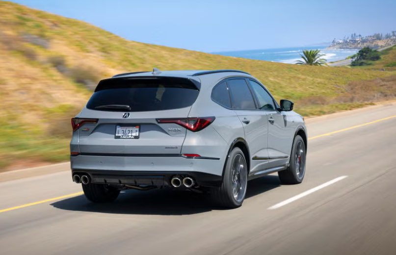 A road-trip in luxury #MDX 

#acura #mdx #luxurycars #piazzaautogroup