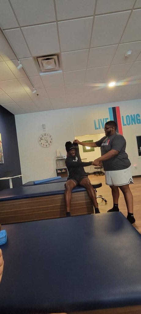 Braylon_Bashir's tweet photo. What we do off the field matters!! #Prehab #StretchLab 
@CoachKenLucky @coachmathis81 @_RohanGaines @Coach_Shak @Coach_Cam_Jones @MSUFBRecruit @Coach___E @Coach_Shak @CoachHuff @CoachHoodie @reggiehoward @j_crawford01 @GAVarsityRivals https://t.co/oNe7vKhczX