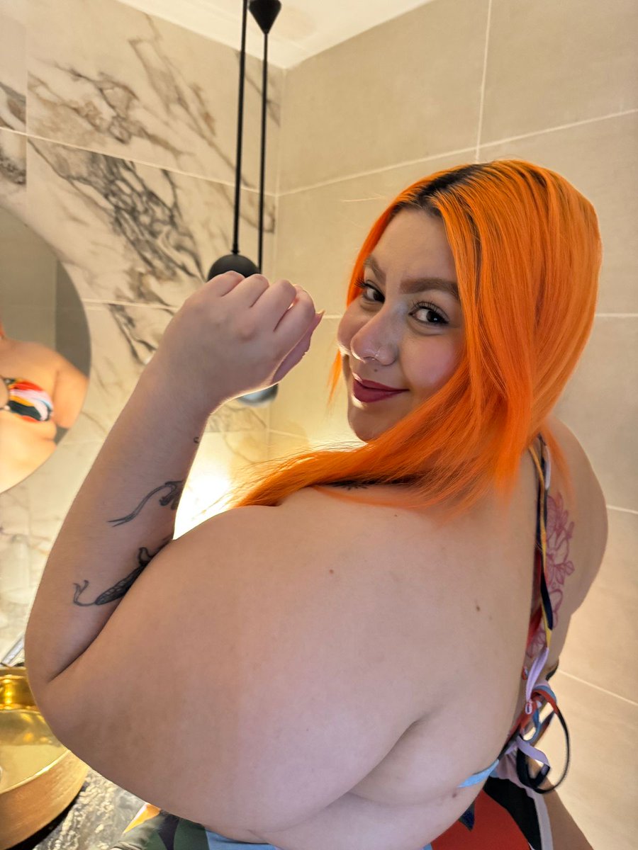 A sweet face? Of course the best face on X. Sweet and naughty #lunesdemorboyprovocación #LunesDeExhibición  #MondayMotivation  #mondaythoughts