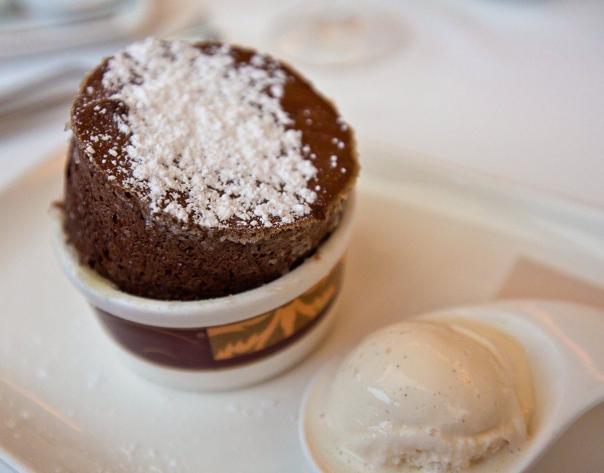 It's World Chocolate Day! 🍫  There are so many delicious (and Mickey-shaped!) chocolatey options around Disney properties, but one of our favorites comes with a side of Palo!