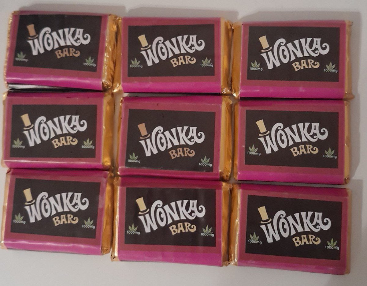 10/10 boys liquid 💎&amp;D9 vapes 1000mg 
1 £40 2 £70 3 £100 4 £130

Flavours 🍧🍬

Indica 
Guavalato

Sativa
Cherry haze

1000mg wonkabars 🇺🇲🇺🇲
1 £30 2 £50 3 £70 5 £120

1 vape 1 wonka £60