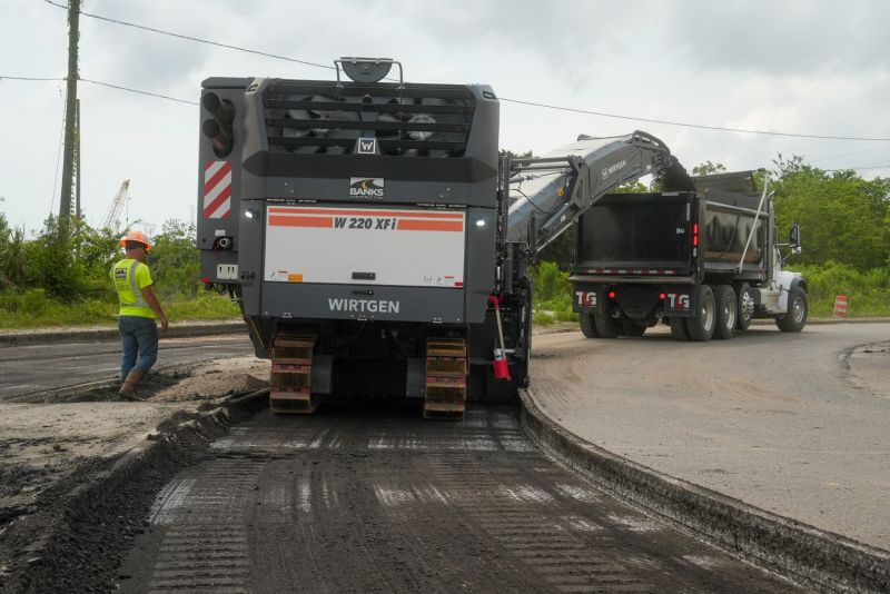 Banks_Constr_Co's tweet photo. The Wirtgen W 220 XFi broke up old asphalt, loaded millings into trucks, and sent them for recycling at our plant. The area was prepped for grading to support stormwater management and future development.
#Wirtgen #Recycled #BanksConstruction https://t.co/a0s19r3Q64