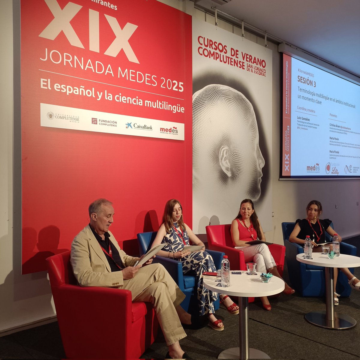 #JornadaMEDES 
Y...la última de la tarde
#LuisGonzalez modera <a href="/EU_Commision/">European Commission 🇪🇺</a> 
#CristinaAlvaro <a href="/cristinaalvaroa/">Cristina Álvaro Aranda</a> 
#MartaPavon <a href="/sanidadgob/">Ministerio de Sanidad</a>
#MartaPineda