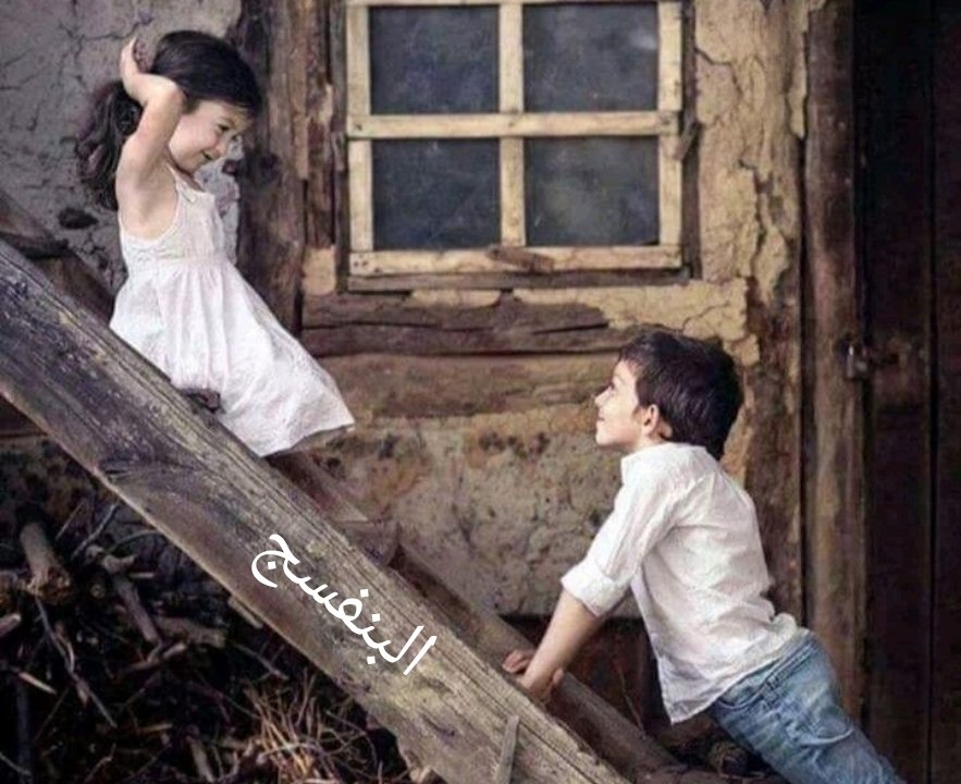 ┊💜❥

يناديني #طفلتي...
و الكثير من الألقاب...
 يختمها بياء الملكية و في 
كل #ندائاته لي #احبه أكثر ...

   ​•   ______________⠀

⠀💜▸خربشـآت آلبنفسـج