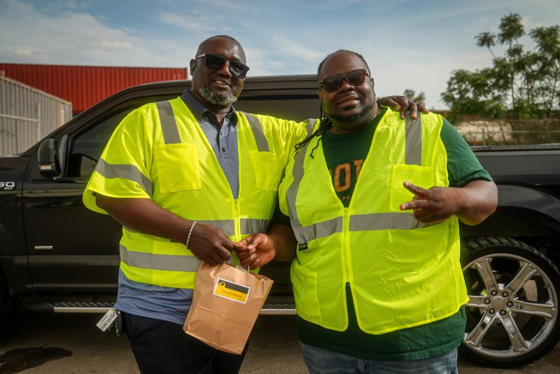 Banks_Constr_Co's tweet photo. In May, Leonard Jenkins celebrated 10 years with Banks. Through hard work and commitment, he grew into an exceptional Traffic Control Foreman. Congrats, Leonard!
#10Years #Anniversary #Milestone https://t.co/6Sl2nTNGwY