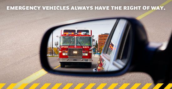 jpmf's tweet image. Please provide the right-of-way to all emergency responders.

They need to get where they are going -- quickly and safely.

#safetyforresponders #emergencyprotocol