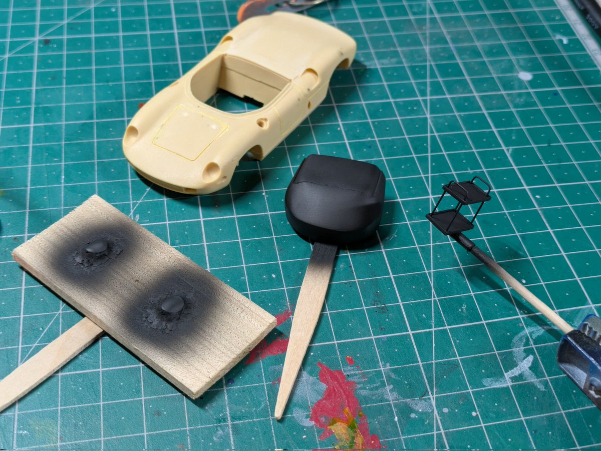 n_mansell2012's tweet image. #7月になったのでフォロワーさんに自己紹介しようぜ
主にヨンサンとウィーゴさんを作っているうっかりモデラーです。
よろしくお願いします!
#43オモロー
#メカトロウィーゴ