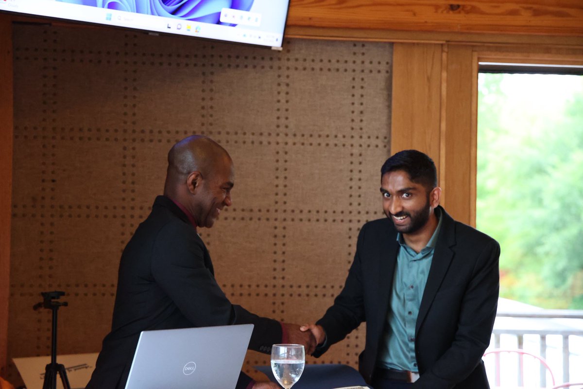 UTK_PCCM's tweet image. Graduation Ceremony
Bittersweet farewell to our fellows, Drs Sam Treat, Syed Hussain, and Akesh Thomas.
We are very grateful for their hard work and excellence.
Wishing you a great career. Continue to make us proud!
(Group 📸: Dr Biney PD / Pam Trentham, Program Manager)